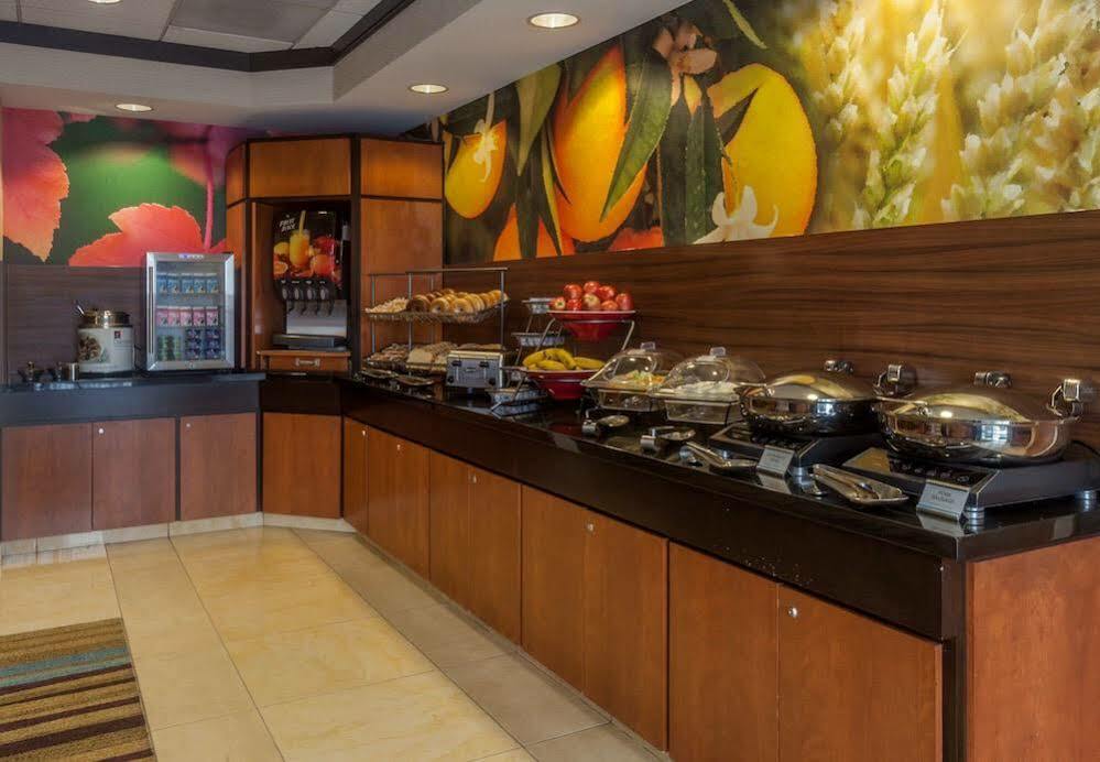 Fairfield & By Marriott Downtown Hotel 3*